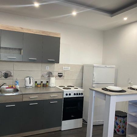 Apartman Mici Ni Eksteriør billede
